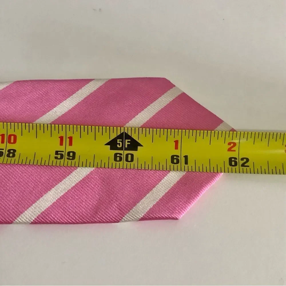 J. Mclaughlin Silk Striped‎ Necktie 100% Silk Pink/White Classic Tie